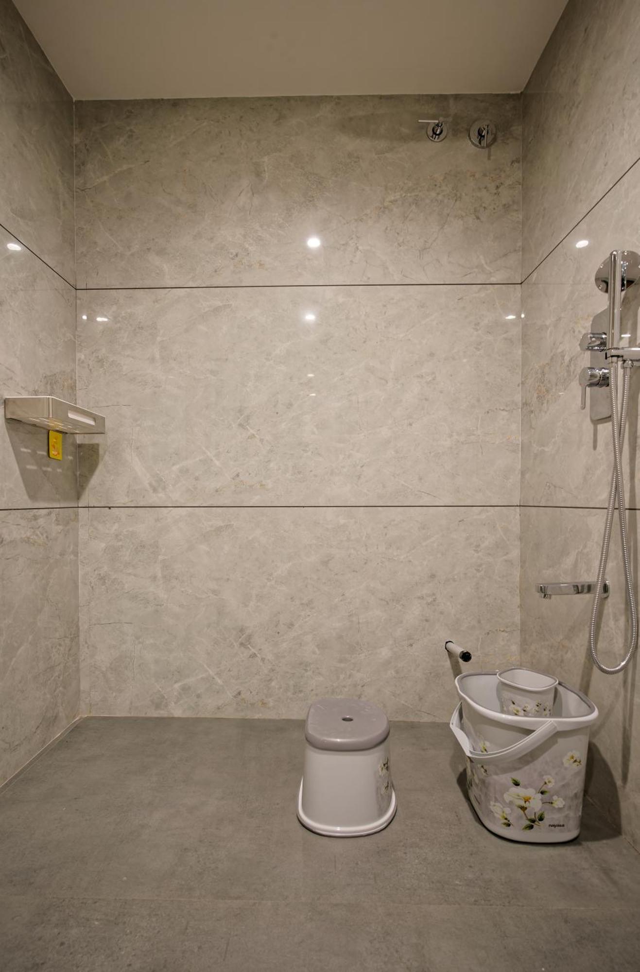 Plenteous Inn Ahmedabad Exterior foto